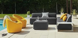 12 modern outdoor furniture finds BXMXRSR