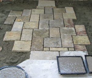 homemade paver stones image http://www.themoldstore.us/productinfo. KIEGQNQ