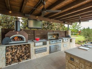 outdoor kitchen cook outside this summer: 11 inspiring outdoor kitchens VORUWBZ