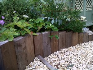 timber garden edging ideas DXSEUEZ