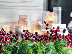 25 indoor christmas decorating ideas | hgtv OIZBTTT