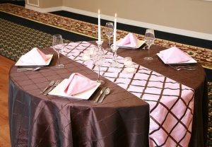 buy elegant table linens to have classy look QKBBXVA