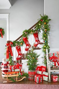 christmas decorating ideas a colorful entryway FADMAFL