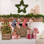 christmas decorating ideas a festive mantel XVIBLHU