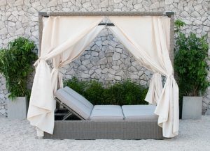 cynthia outdoor daybed with canopy DRNBXYL