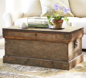 trunk coffee table diy pottery barn inspired trunk UOYIYBL