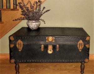 vintage steamer trunk coffee table / black steamer trunk / vintage coffee SXOPQAD