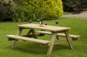 wooden-garden-table garden table: magnificent and cute APJOYSQ