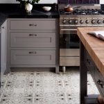 flooring tile in kitchen kitchen flooring ideas and materials - the ultimate guide RHYWHKN