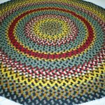 Handmade woven rugs 8u0027 roundbraided rug YBYYFUT