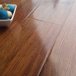 prestige gloss royal oak 8mm v-groove laminate flooring EPBHGEB
