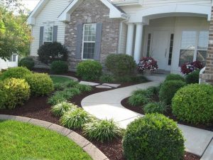 20 Simple But Effective Front Yard Landscaping Ideas | Landscaping