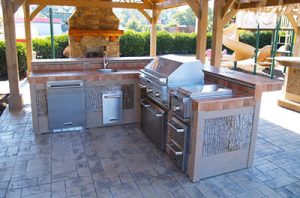 Outdoor Kitchen and Fireplace - Complete Chimneys LLC