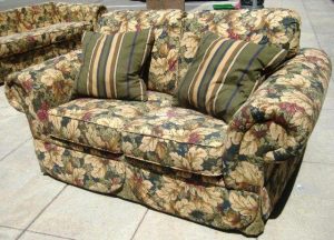 12 Floral Pattern Sofa Designs - Rilane