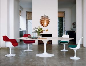 Saarinen Dining Table - Oval | Knoll