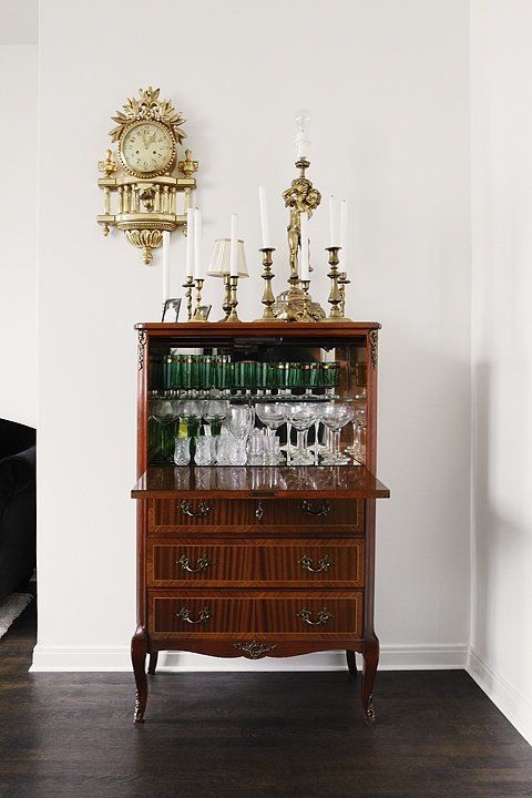 The Essential Guide to Home Bar Furniture