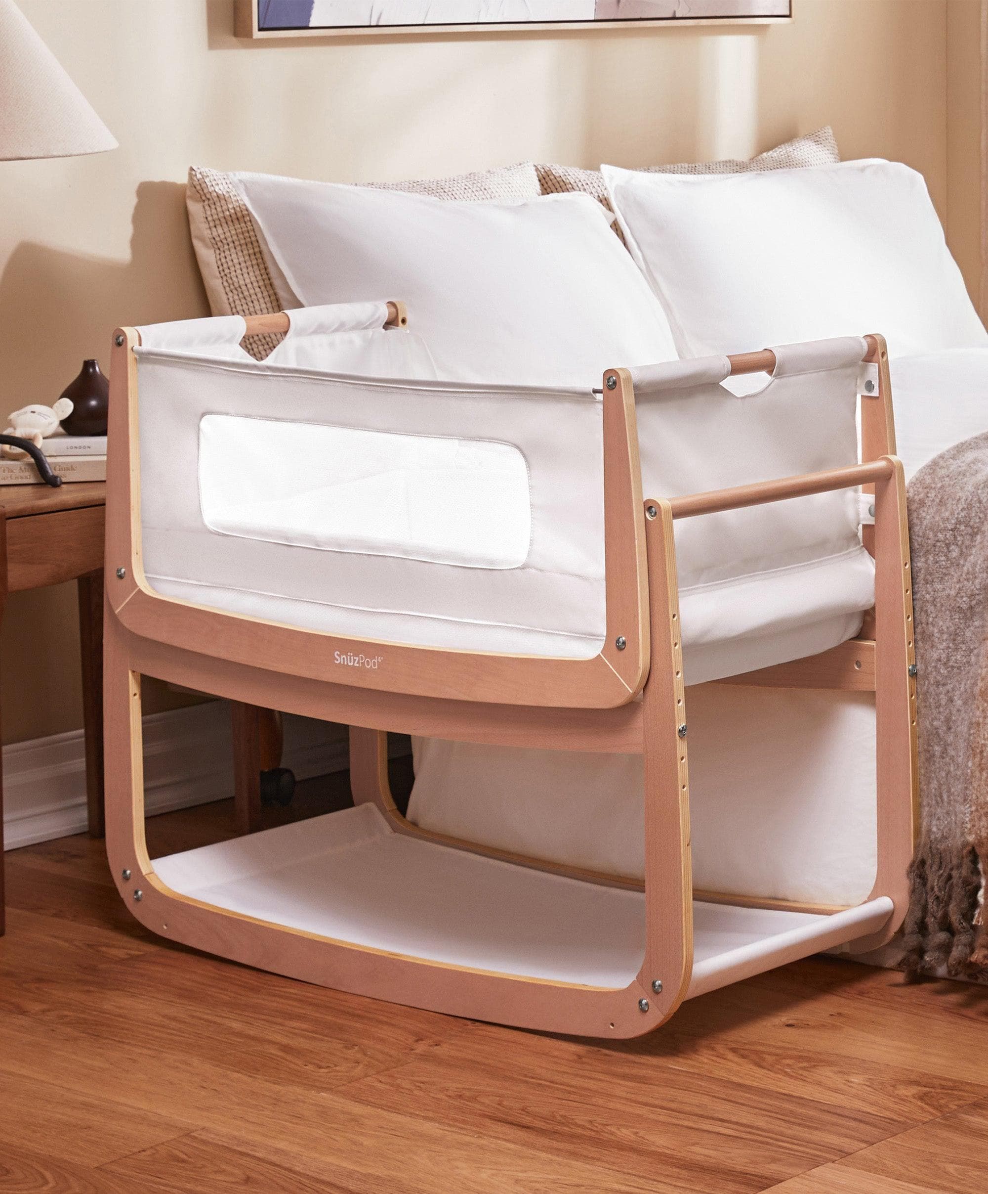 Choosing a Bedside Crib for Your Baby