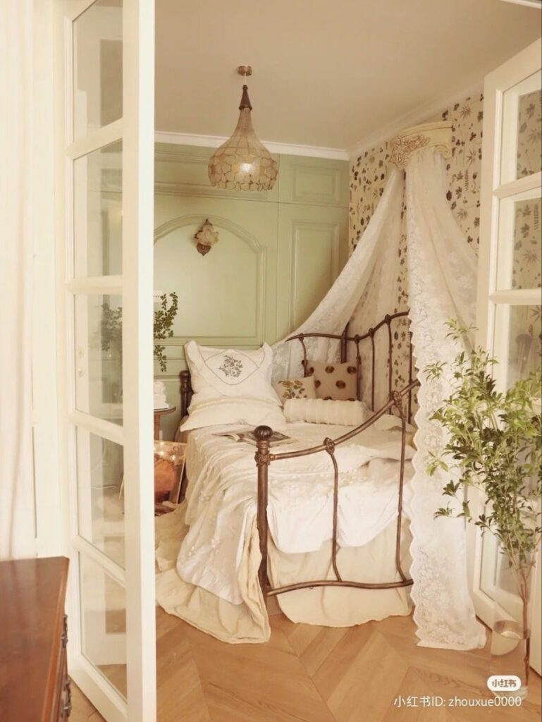 Timeless Style: Vintage Bedroom Ideas