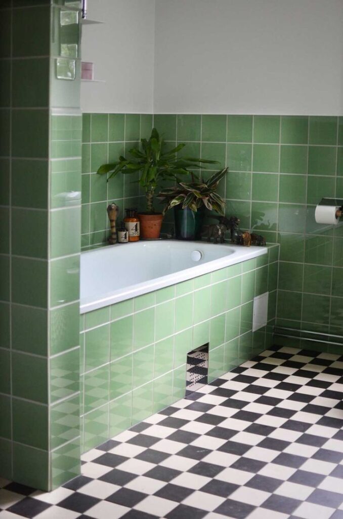 1713807368_bathroom-floor-tiles.jpg