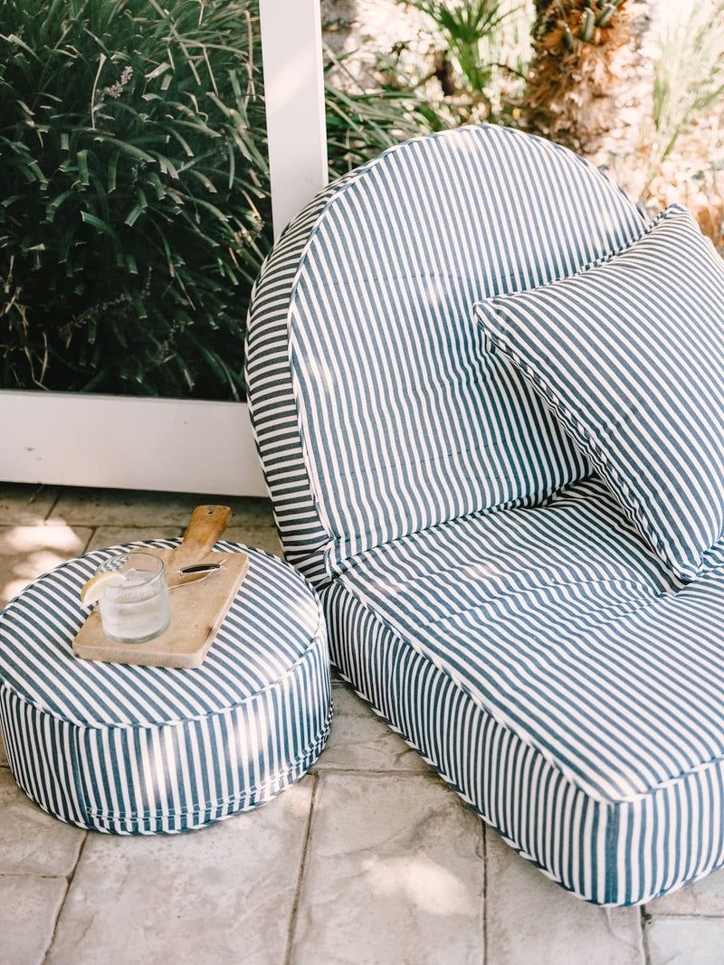 The Ultimate Guide to Outdoor Pillows