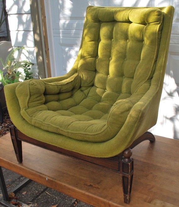 1713835685_vintage-chairs.jpg