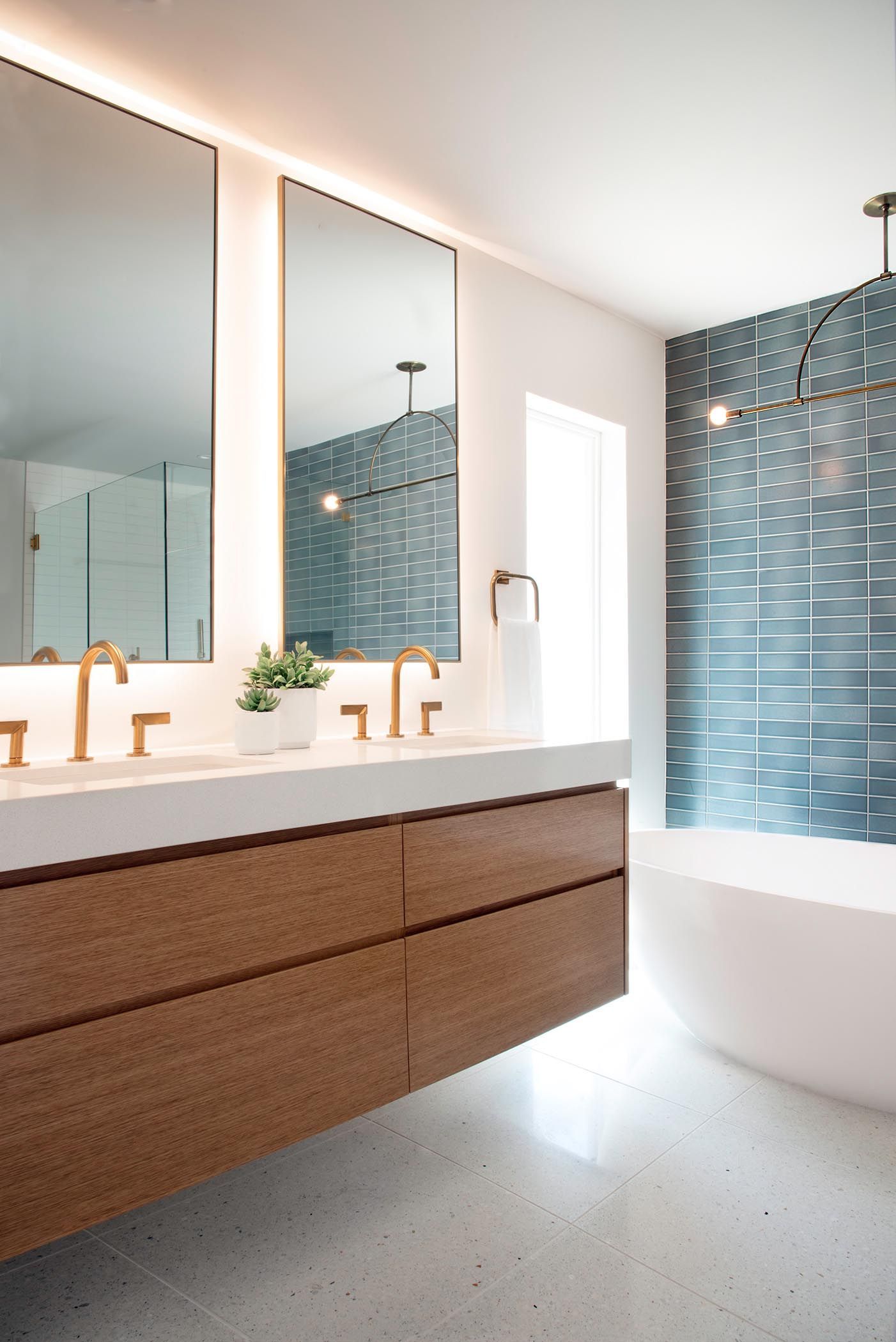 The Beauty of Custom Bathroom Vanities