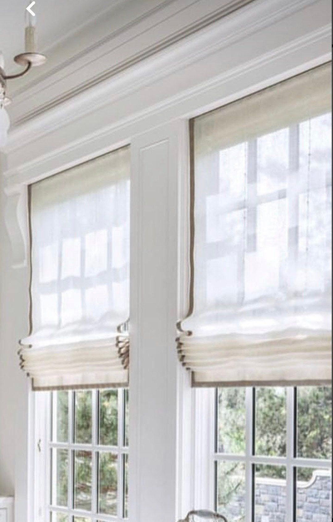 The Versatile Style of Roman Shades