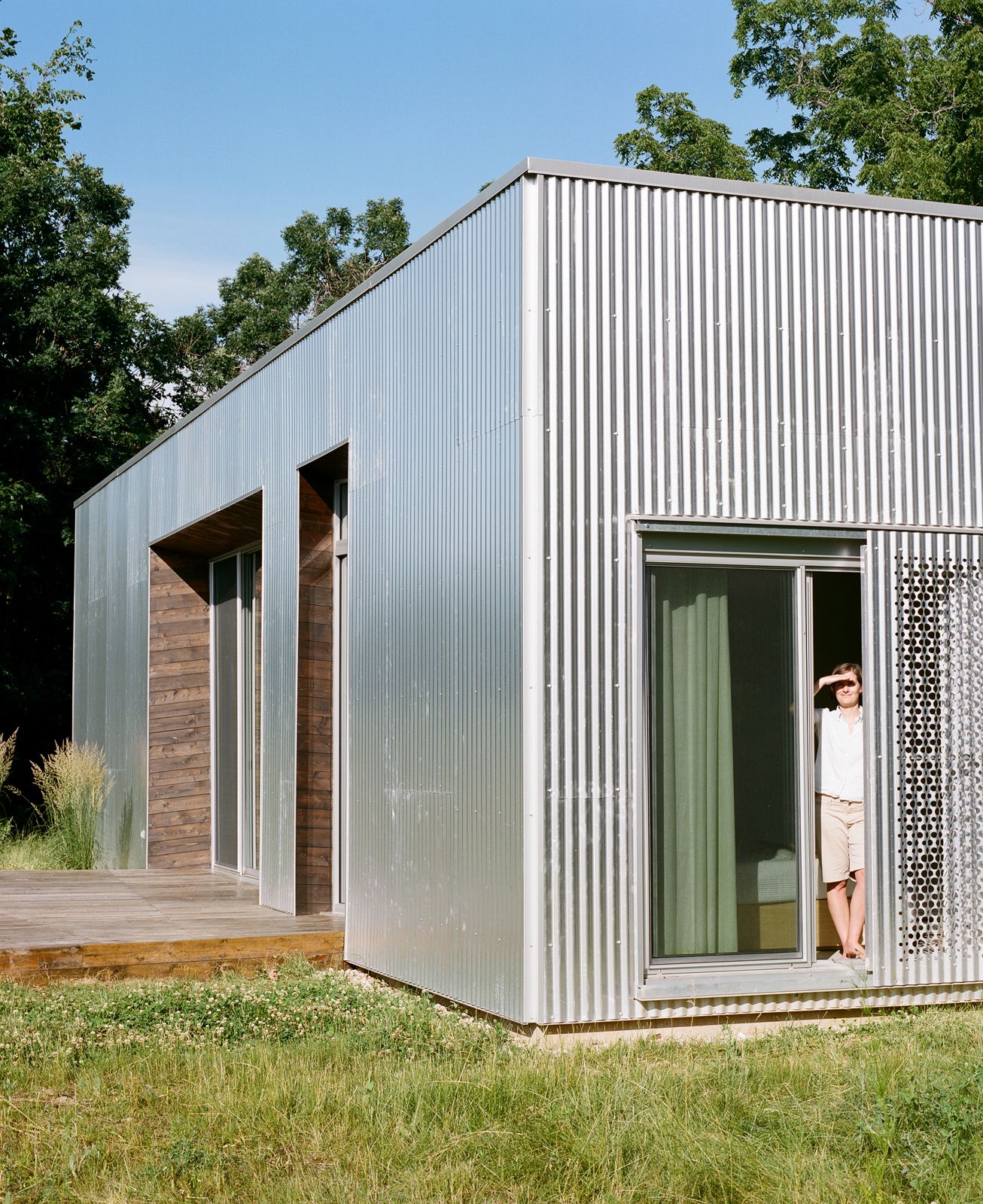 The Benefits of Metal Sheds for Your Home