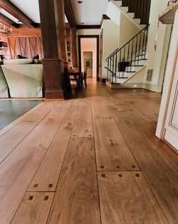 Types of distressed hardwood flooring