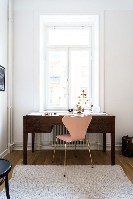 The Ultimate Guide to Pink Office Chairs