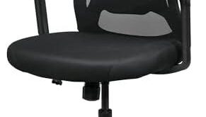 Versatile Office Chair with Adjustable Features for Comfort