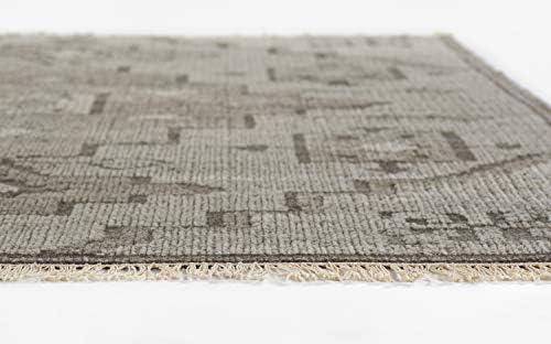 Discovering Timeless Elegance:⁣ Our Take on Momeni's Bristol Rug