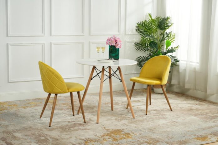 Our Honest Take on the 31.5″ White Round Dining Table