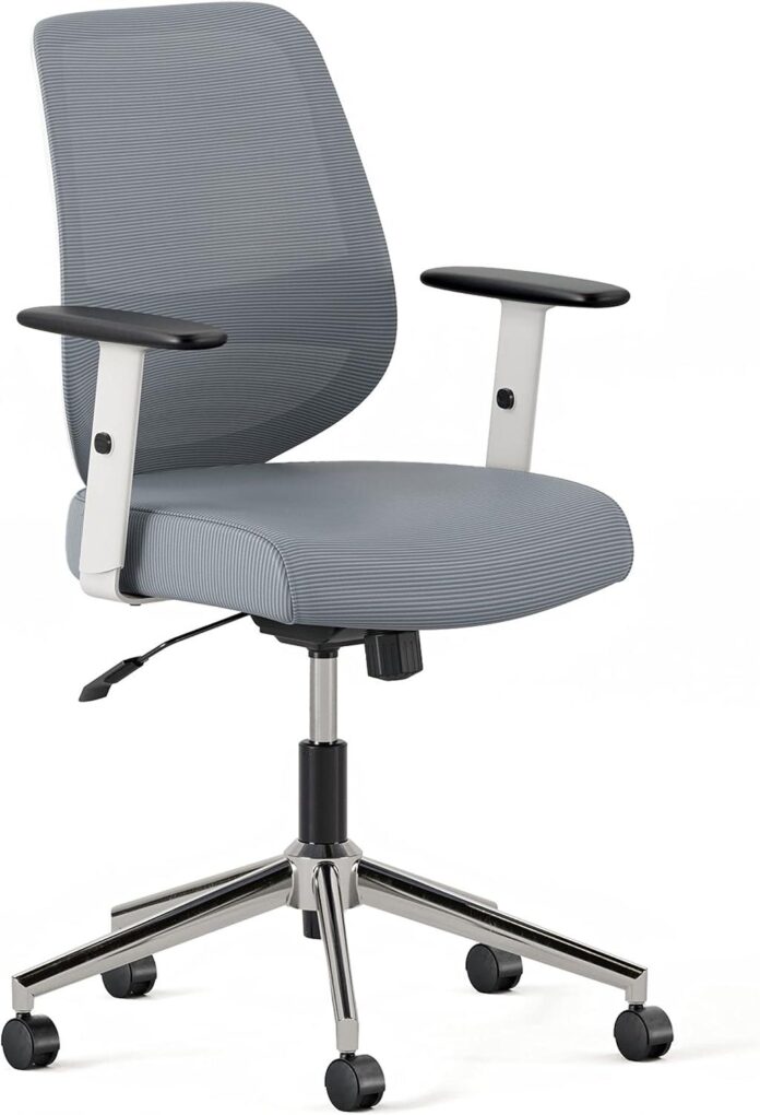 Finding Comfort and Style Together: Our Take on the Branch Daily Chair