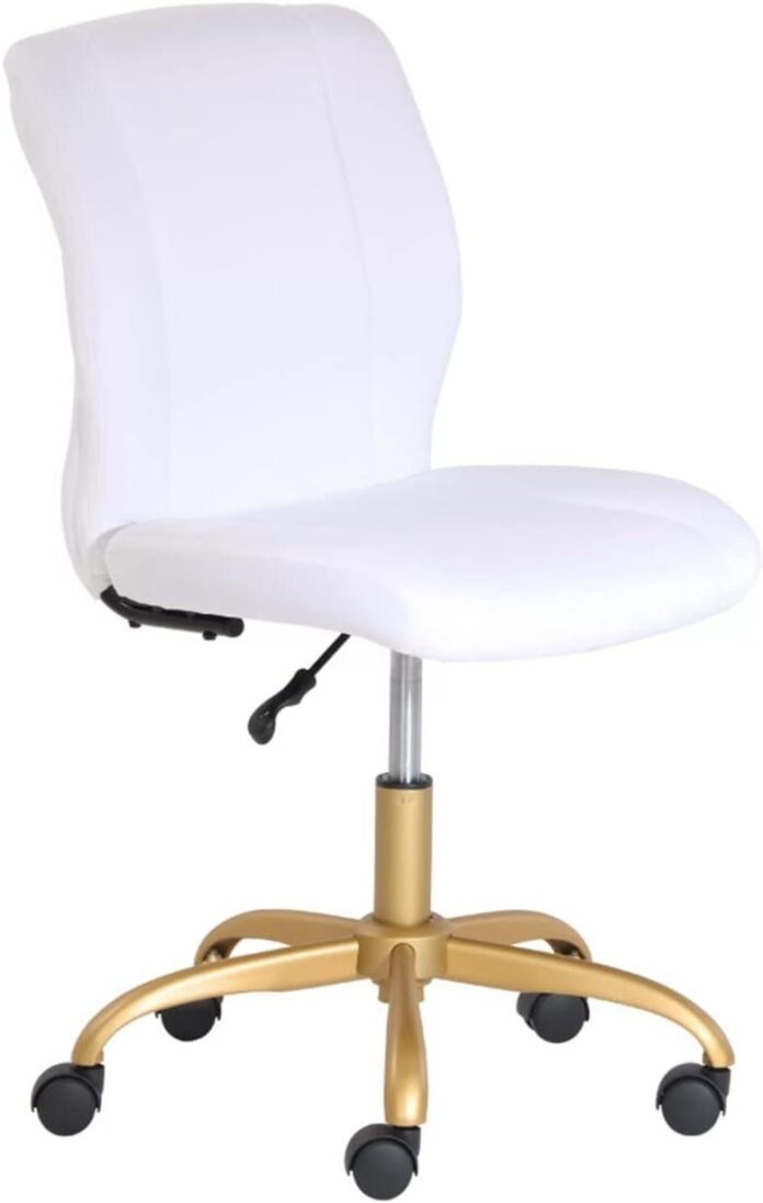 Our Take on the Velvet Plush Leather Conference Chair: Comfort Meets Style