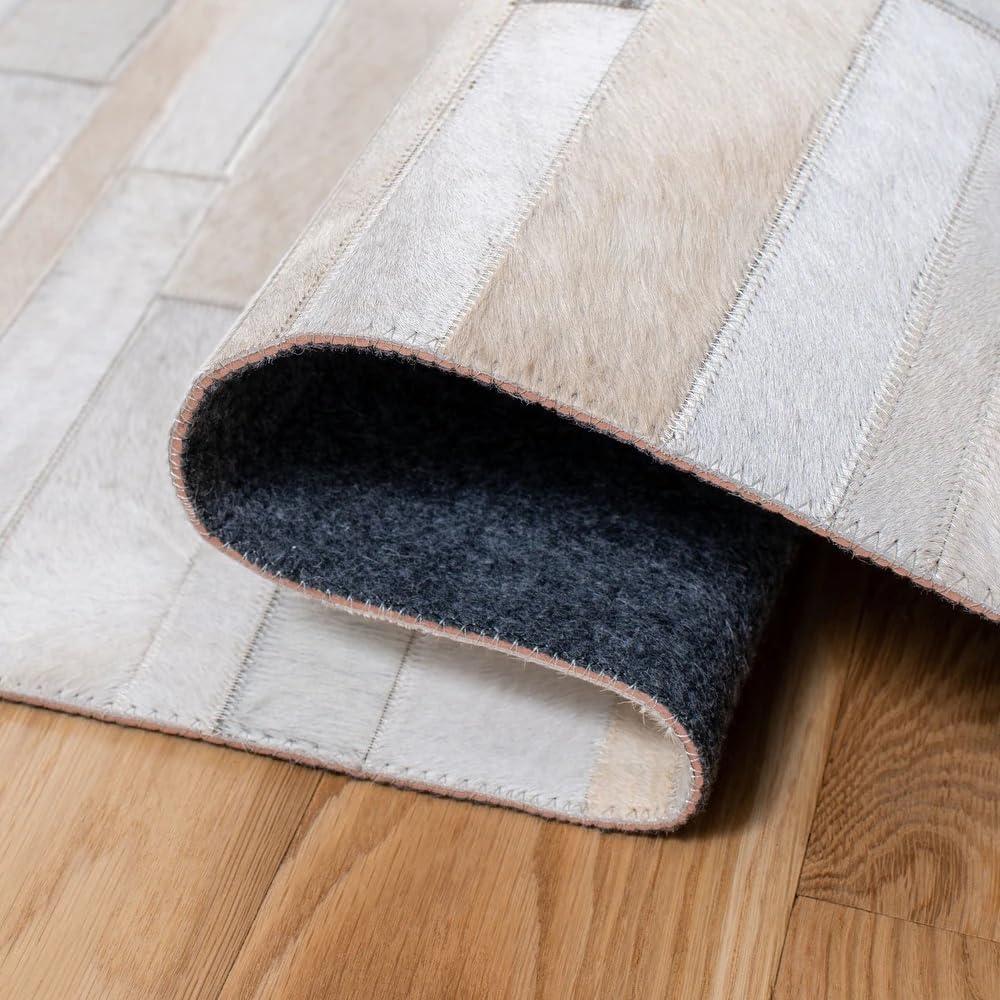 Our ⁣Take on ELYSSIA's Artisan‍ White Stripes Leather Rug