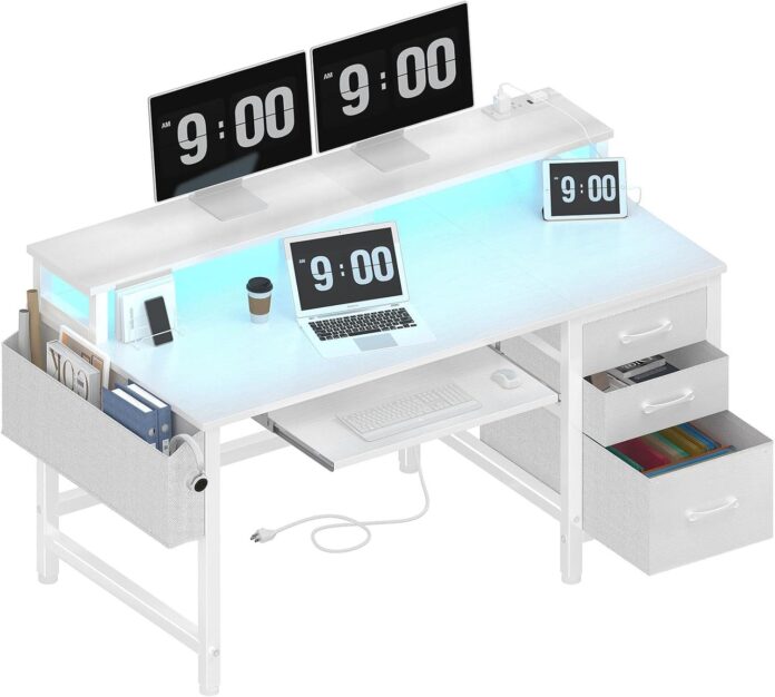 Why We Think the Lufeiya Gaming Desk Balances Style and Function
