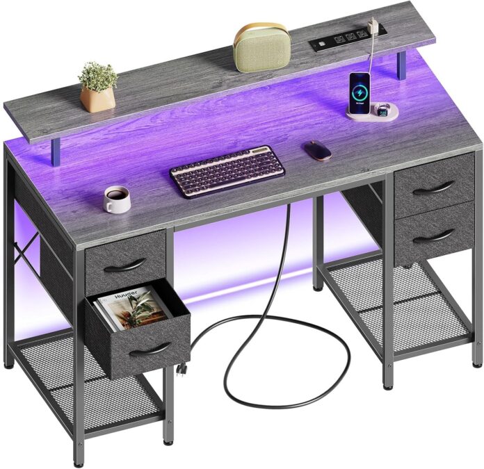 Why We Believe the Huuger 47″ Desk Balances Style, Space, and Power