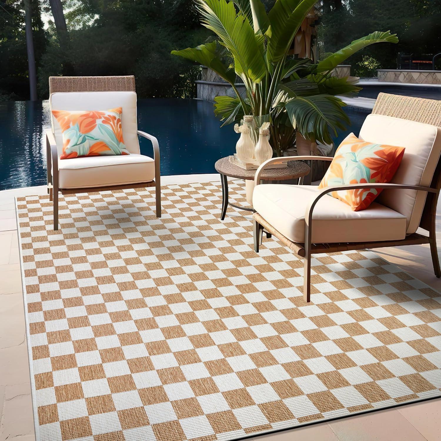 why We Love the Rugshop Checkered Indoor/Outdoor 5'x7' Rug