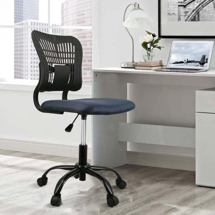 Our Take on the Armless Ergonomic Mesh Office Chair (Grey)