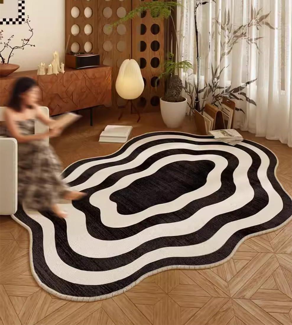 How Our irregular Black ​& White Rug Transformed Every Room