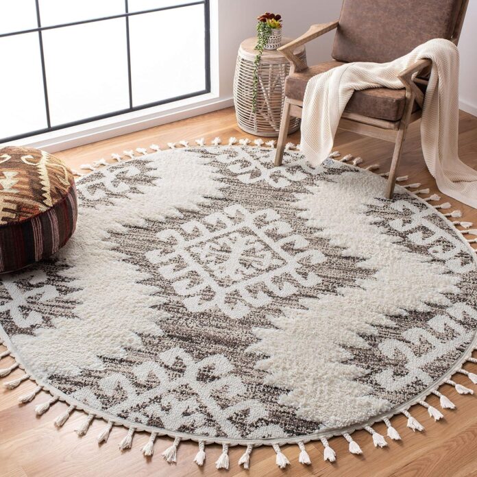 Why We Love the SAFAVIEH Moroccan Tassel Shag Rug in Our Home