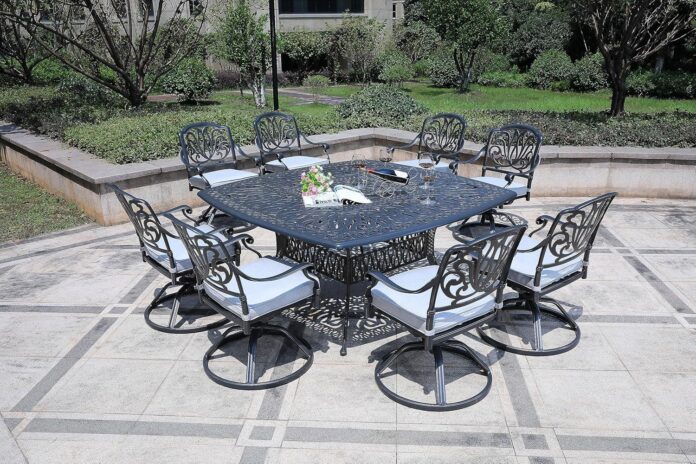 Gather Round Stylish Comfort And Durability For Outdoor Dining