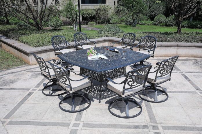 Square 8-Person Dining Set: How it fits your patio